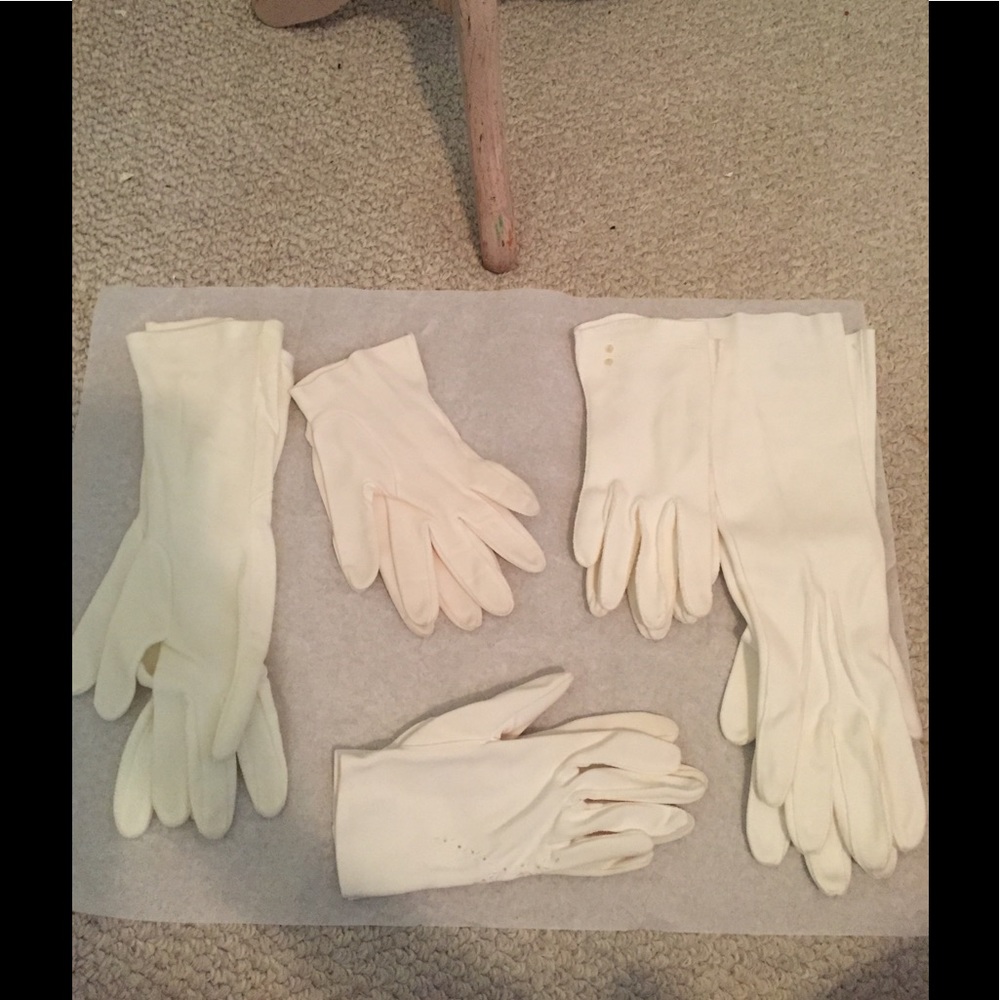 Vintage women’s gloves lot (4) cotton size small